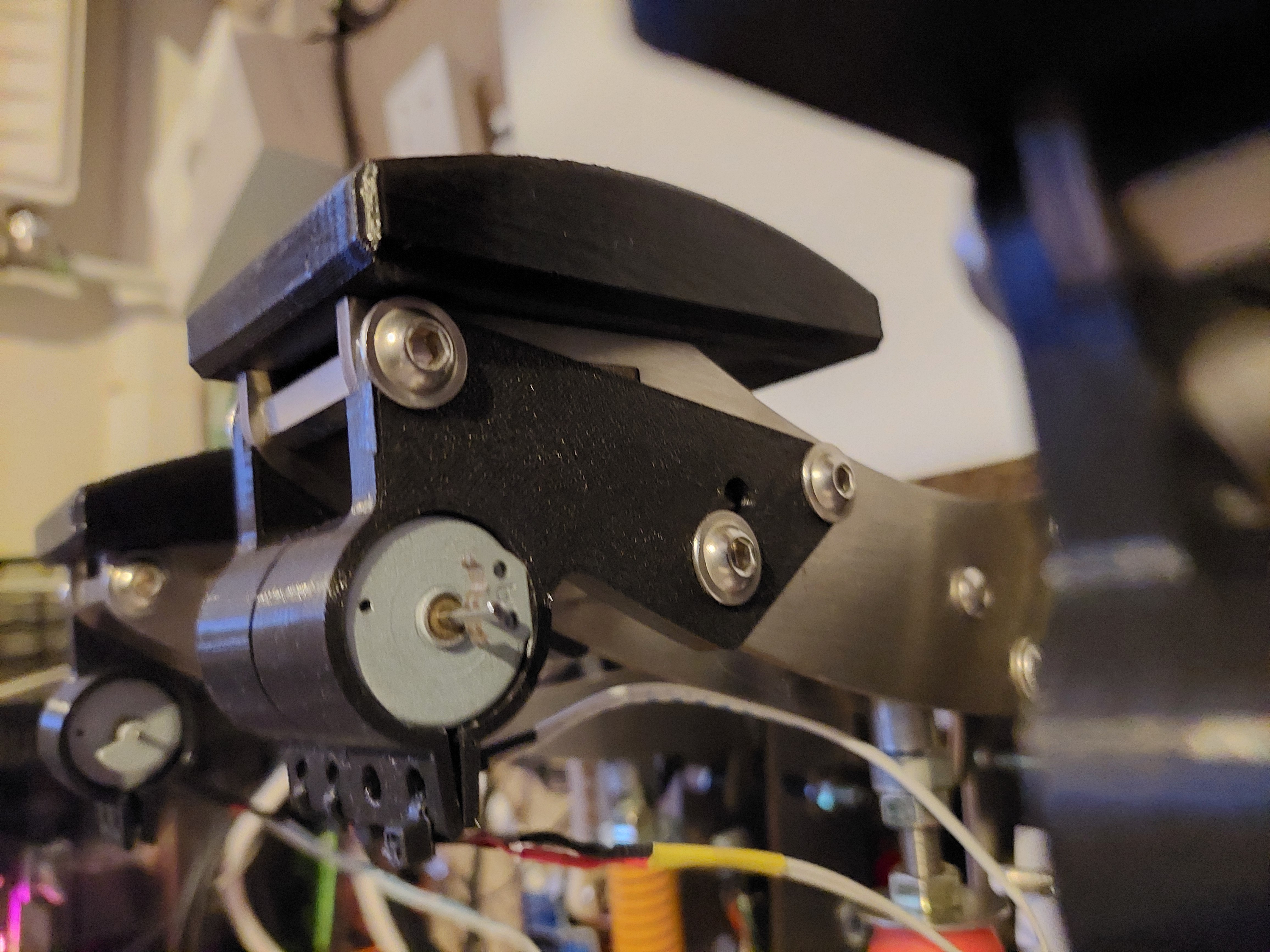 Rumble motor mounts for Sim Racing Pedals by DIY Sim Studio
