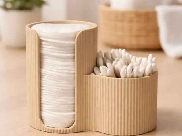 Modern cotton pad + Q-tip holder