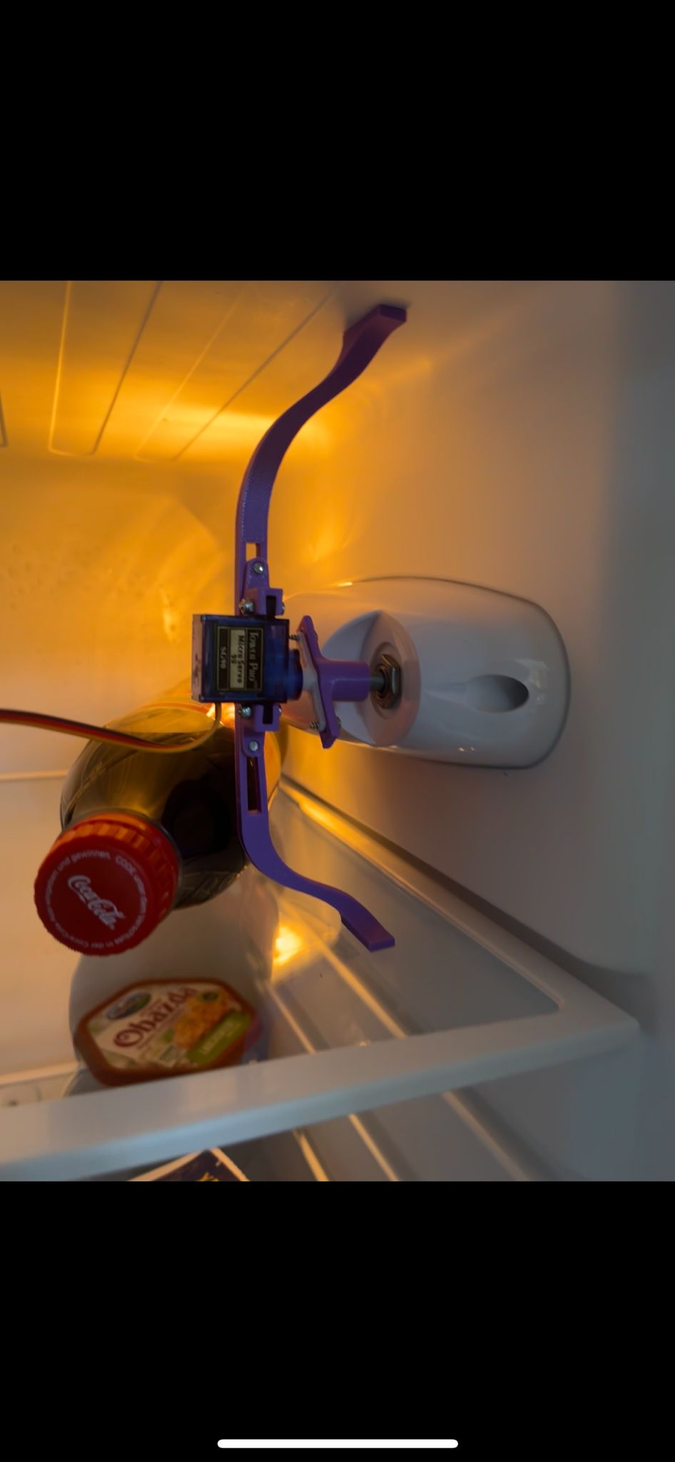 Mounting for arduino microservo fridge regulator