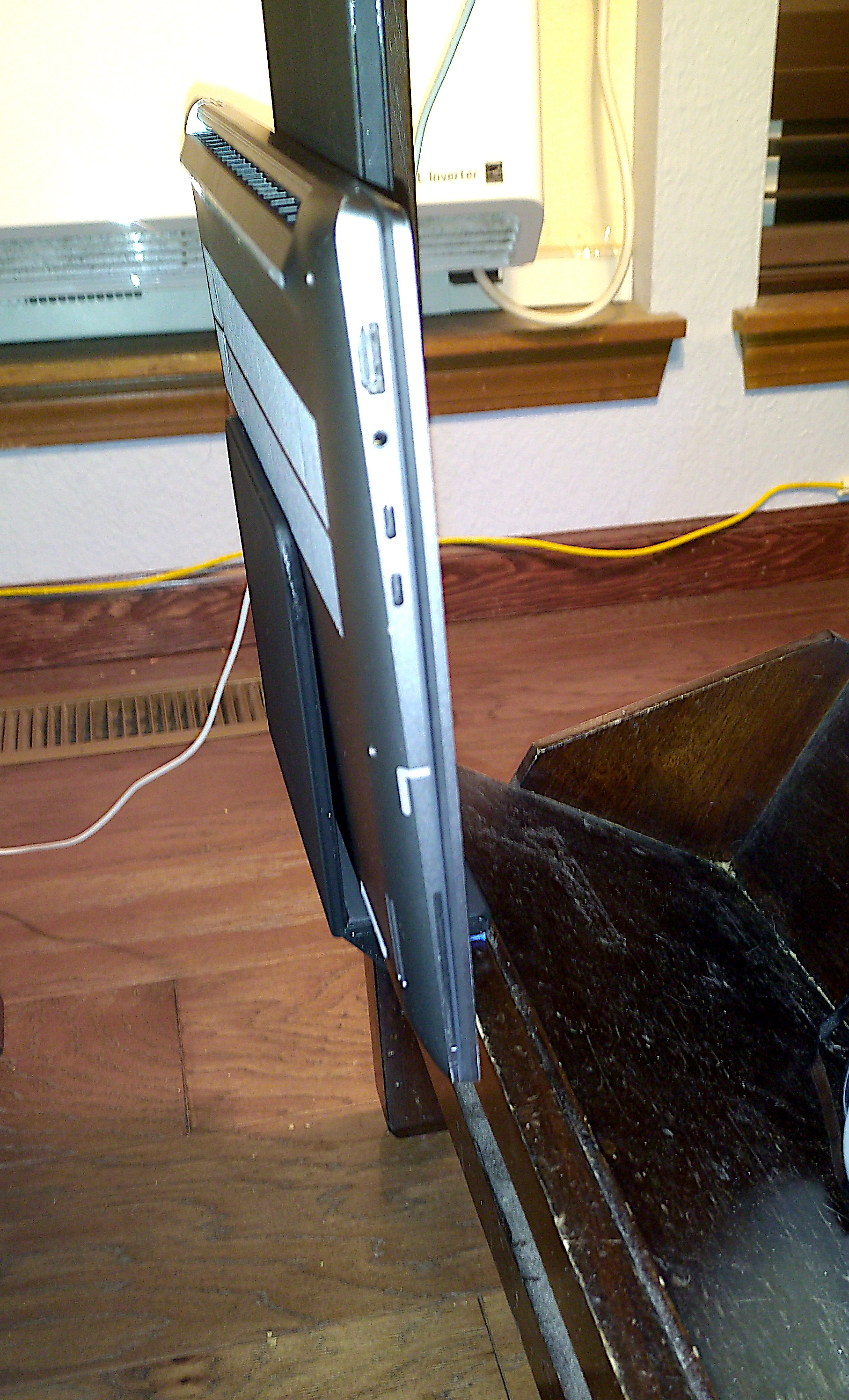End Table Laptop Holder Version 2 — thumbnail 3