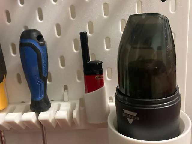 Skadis Desktop Vacuum Holder