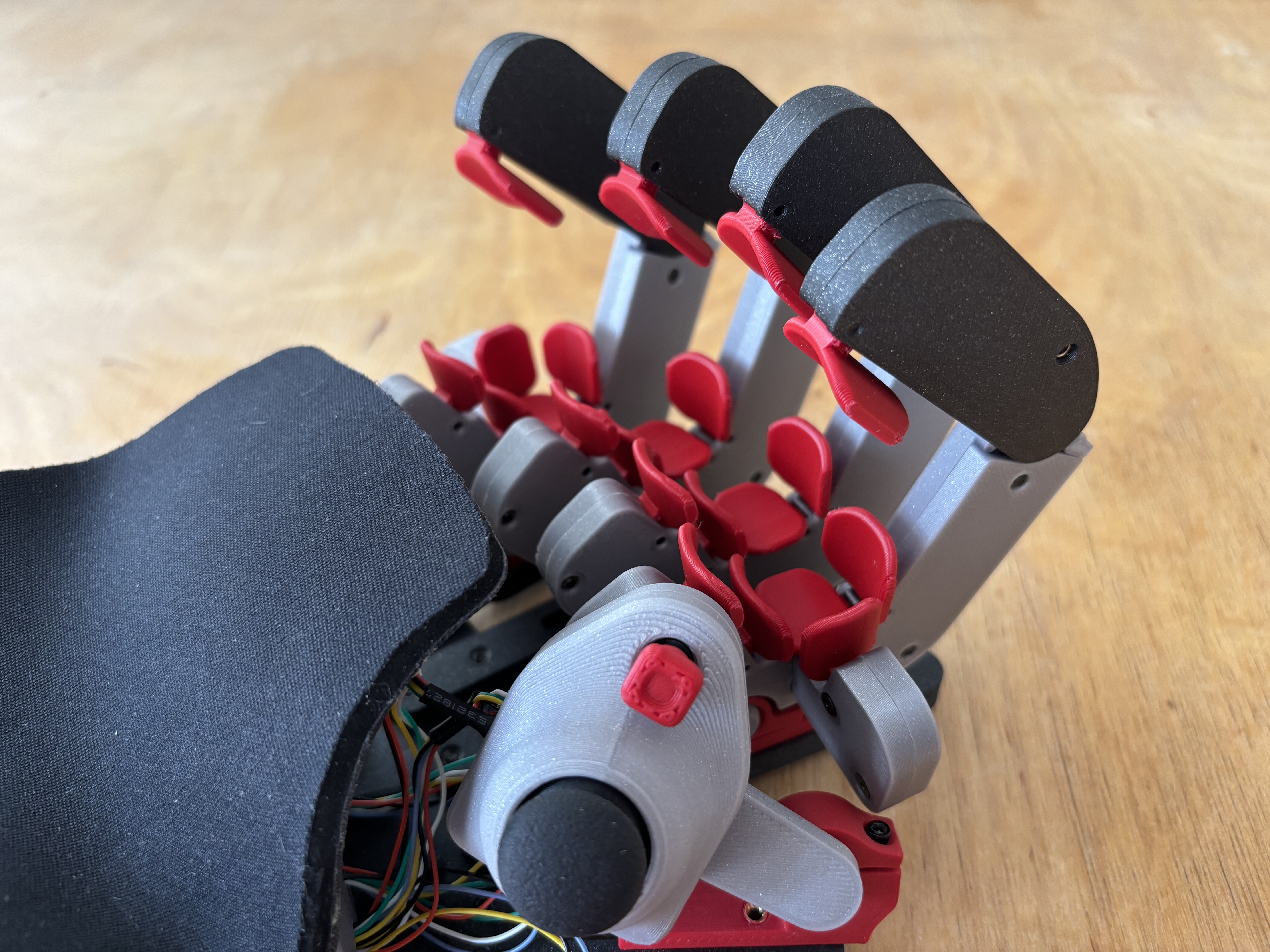 Miniatura 4 do modelo 3D Cyborg Ergonomic Keypad