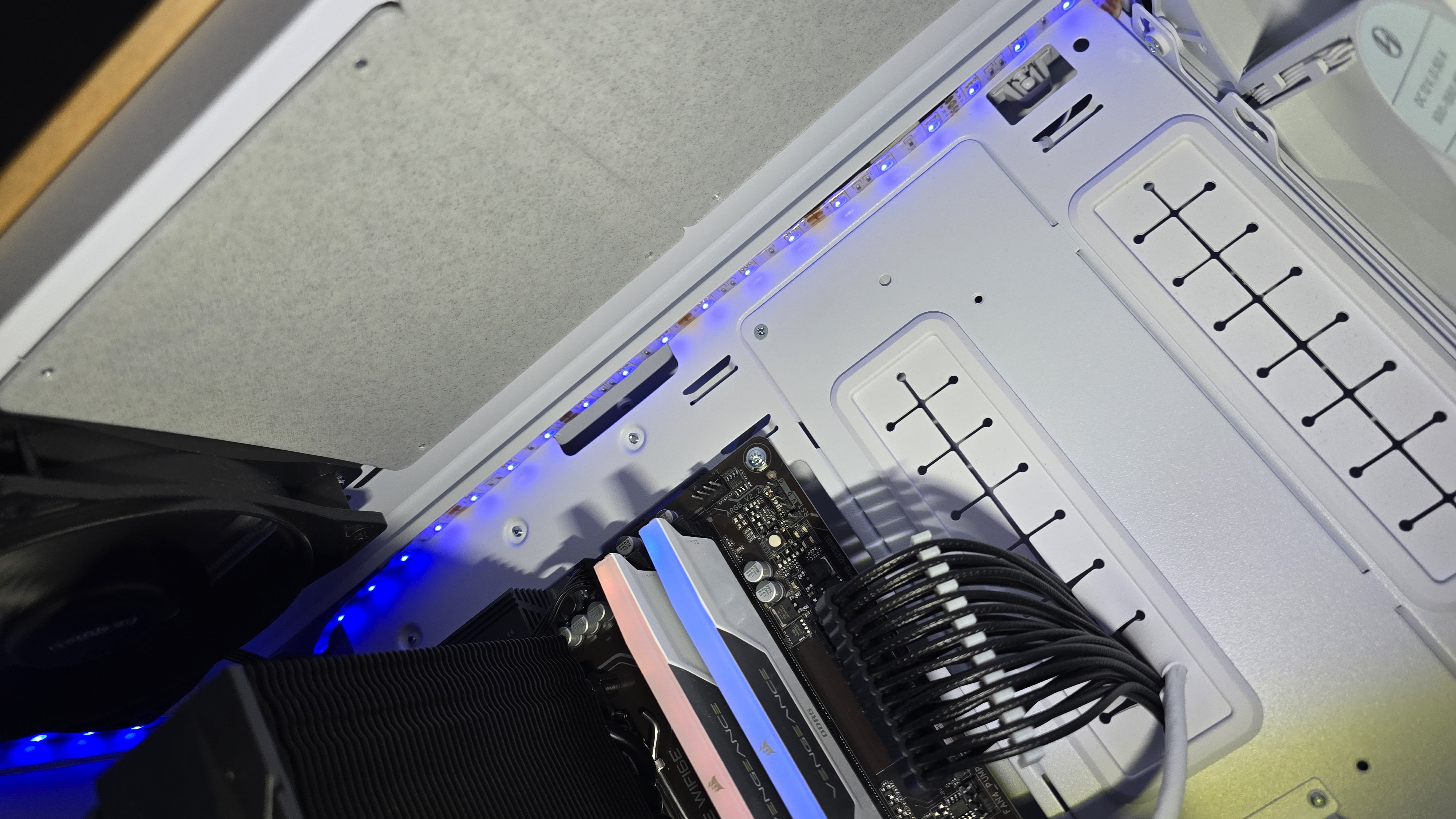 Lian li Lancool 217 air flow cover