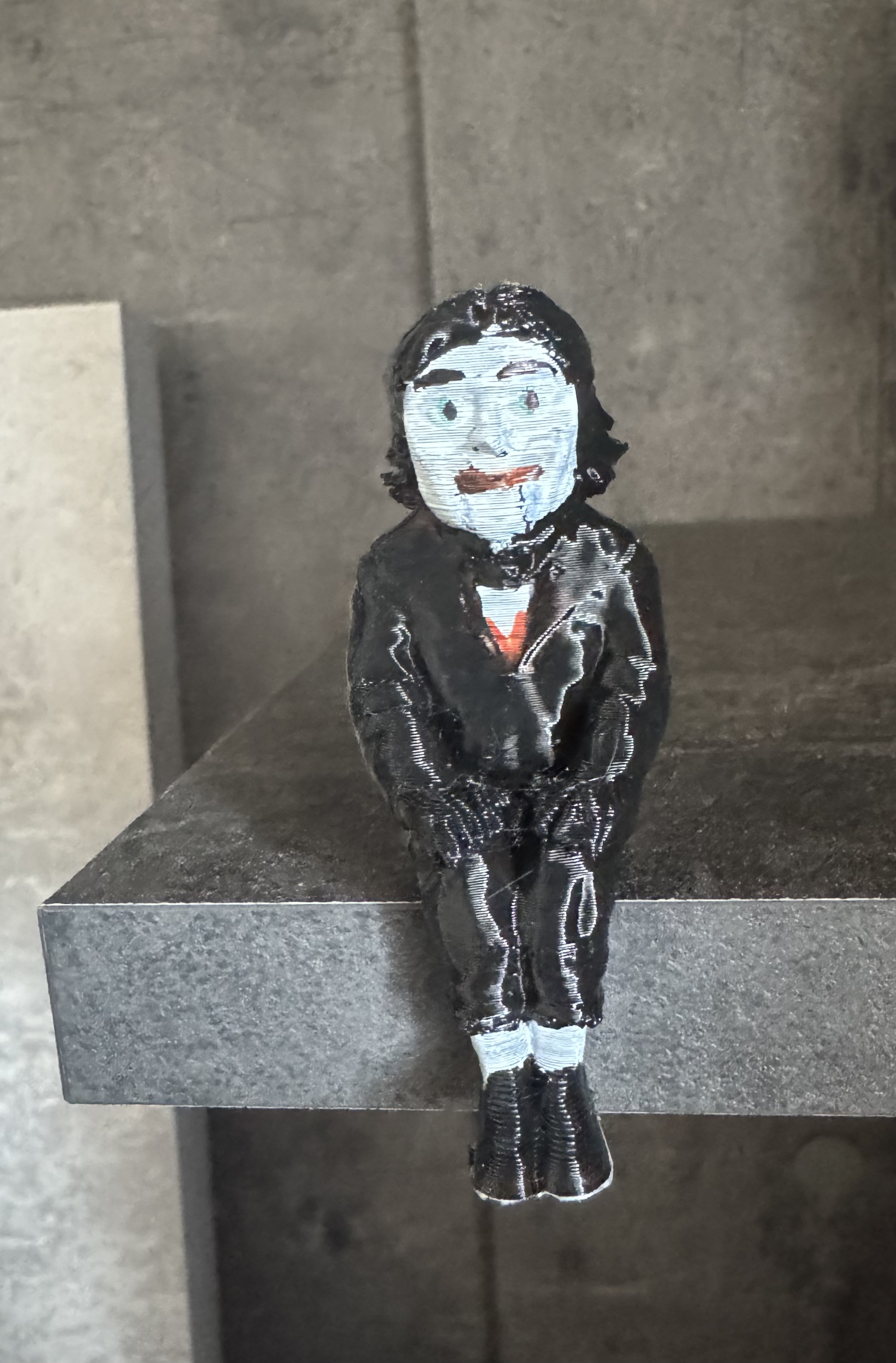 SITTING DOLLMAN FROM DEATH STRANDING 2