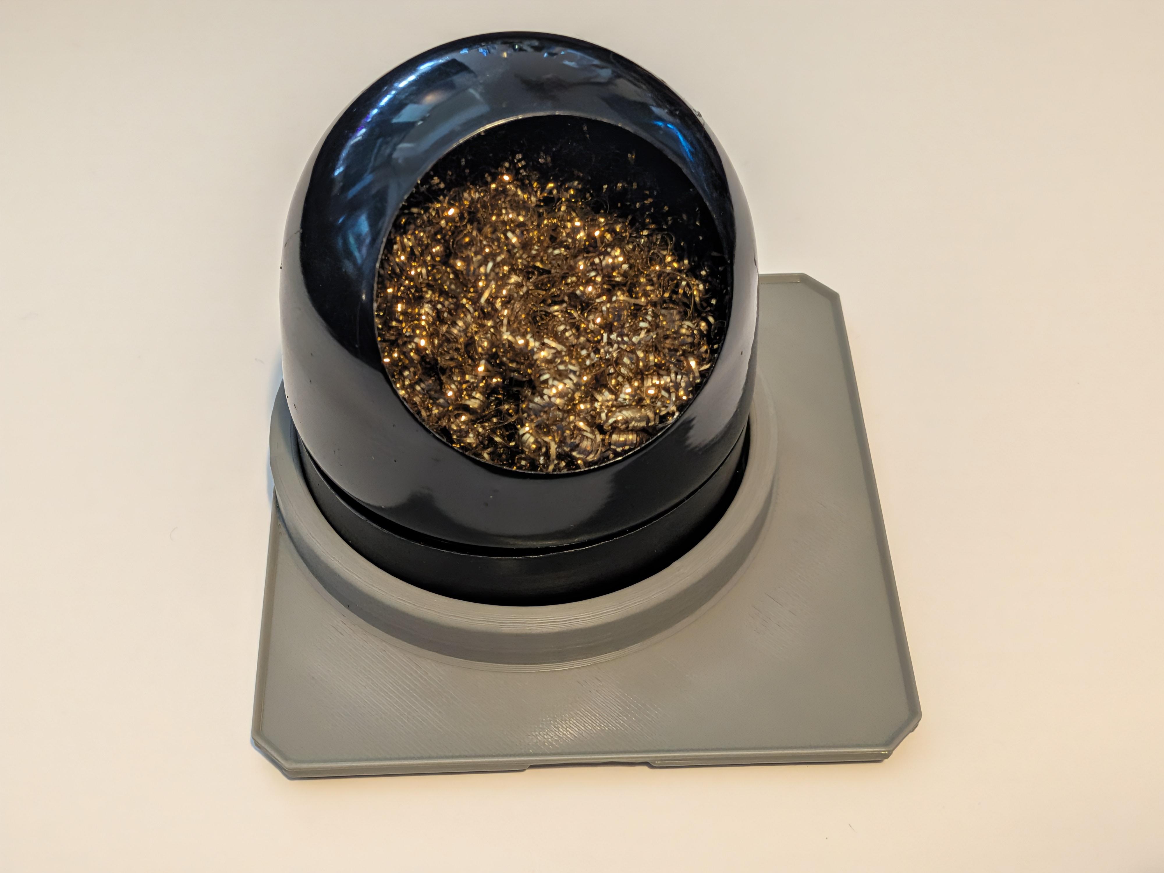2x2 LU Multibin Insert - Brass Wool Tip Cleaner Holder