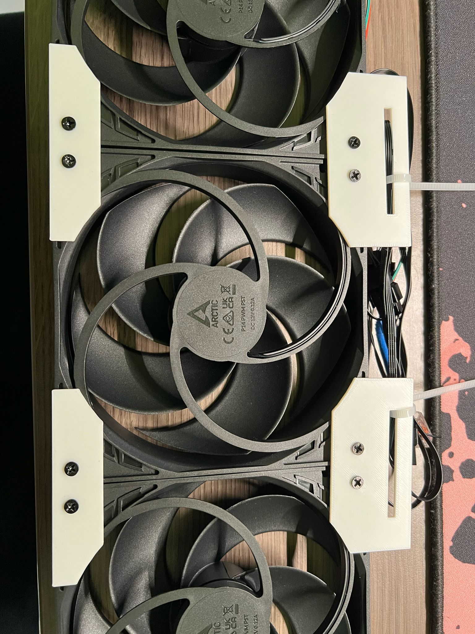 140mm Fan Connector Brackets – Modular Mounting for Fan Arrays