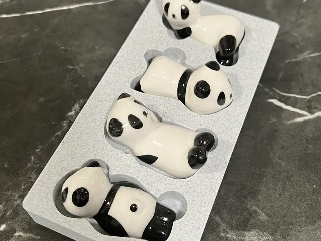 Gridfinity Panda Chopstick Holders