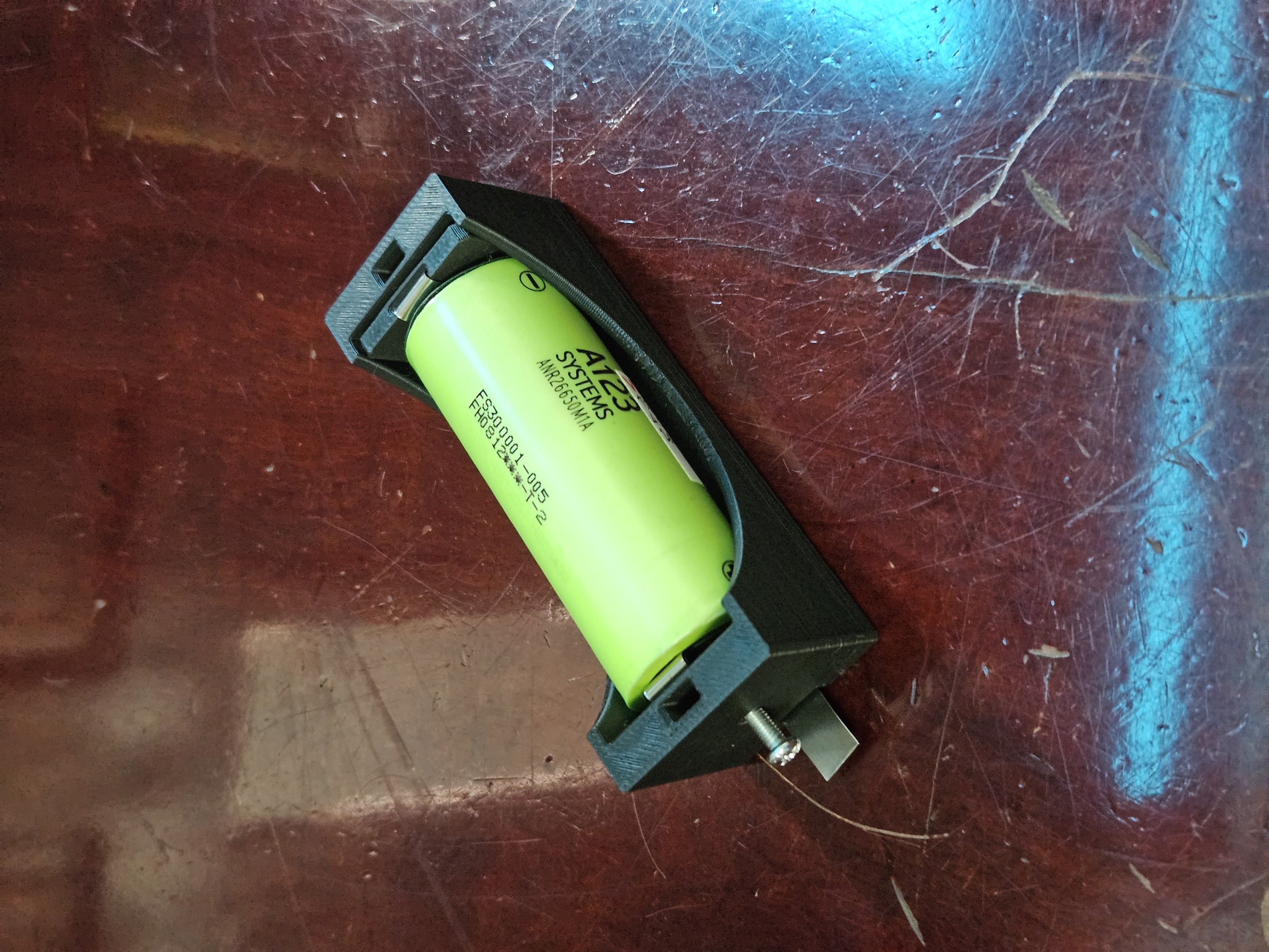 Miniatura 4 do modelo 3D Robust high current cylindrical cell holder