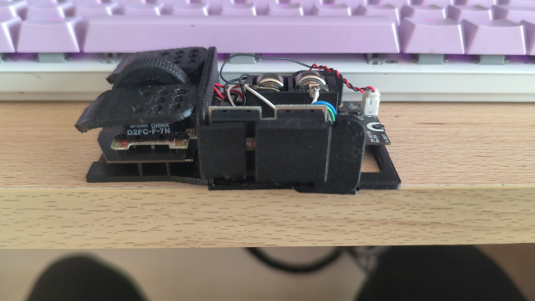 The Z(H)ero Mouse (42g) (remix)- A Logitech G305 Lightspeed Mod