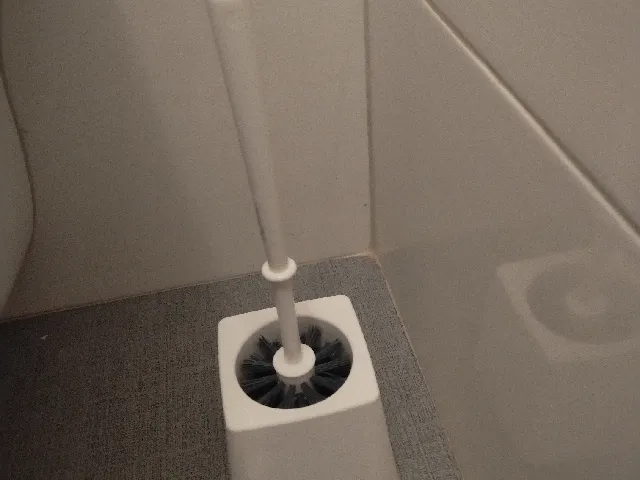 miska na WC štětku