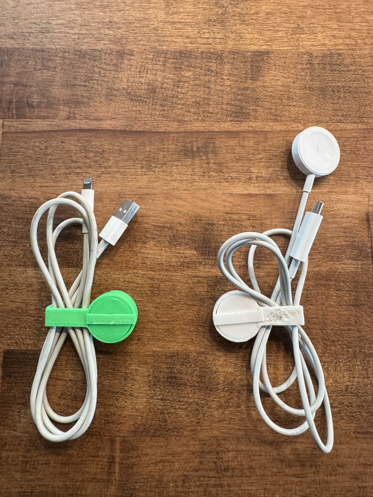 Cable clip for small to medium cables