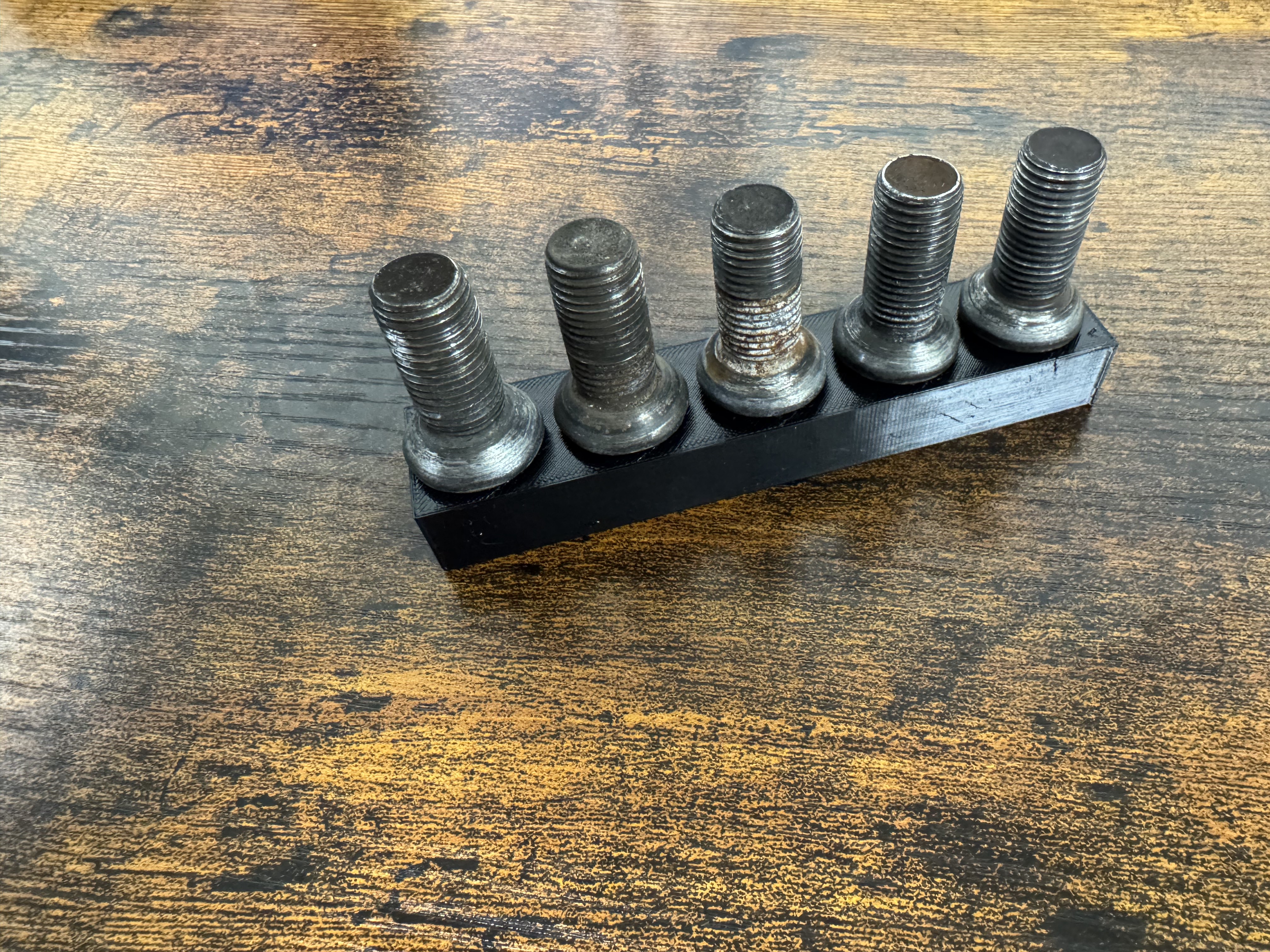 Lug bolt/nut holder 17mm hex TPU Print