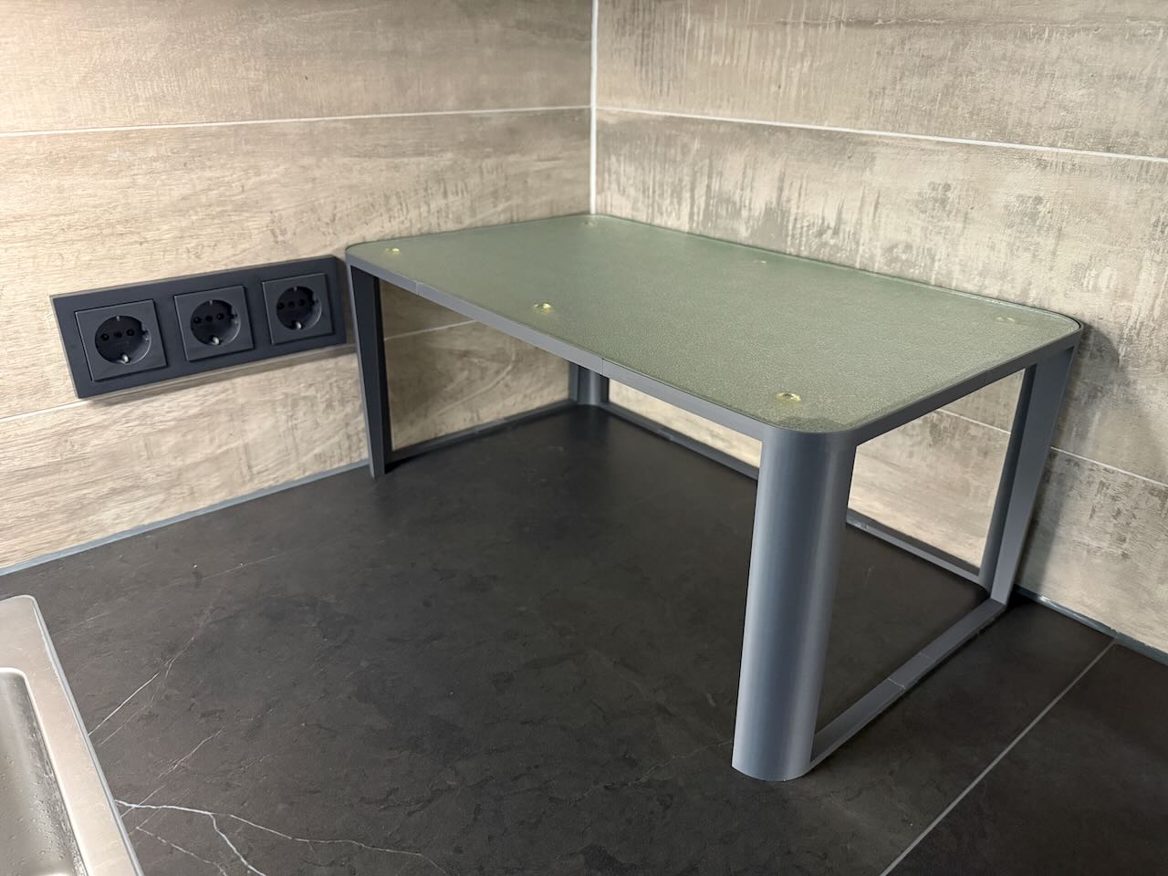 Parametric Glass Plate Stand (FreeCAD) — miniatura 10