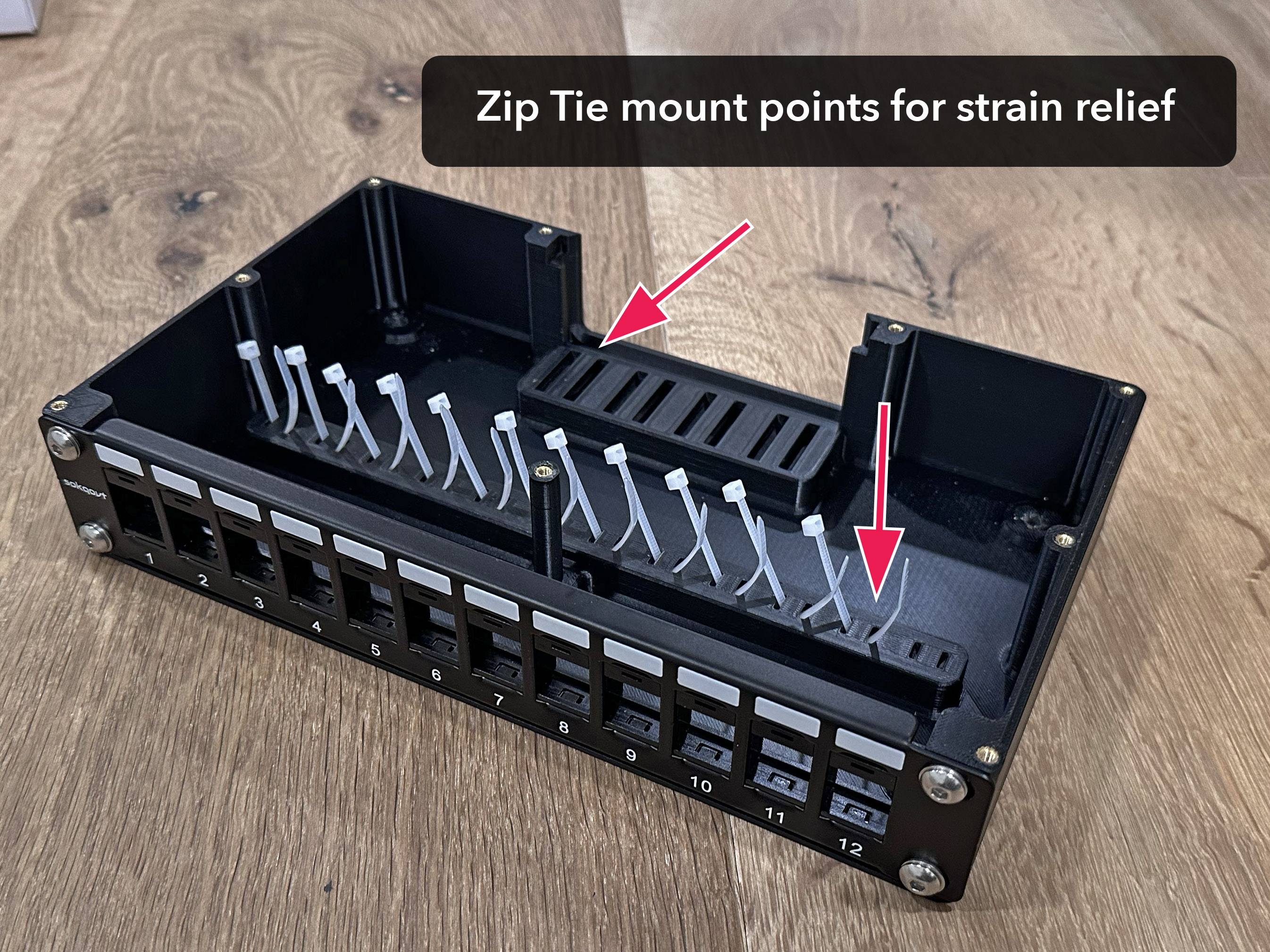Miniatura 6 do modelo 3D Mini Patch Panel Enclosure