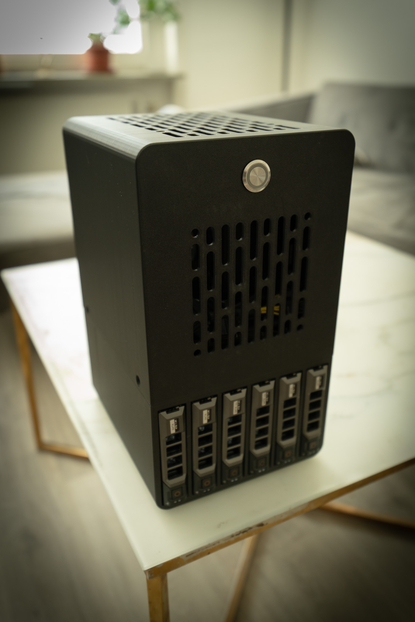 Mini ITX NAS Case (Hot Swap)
