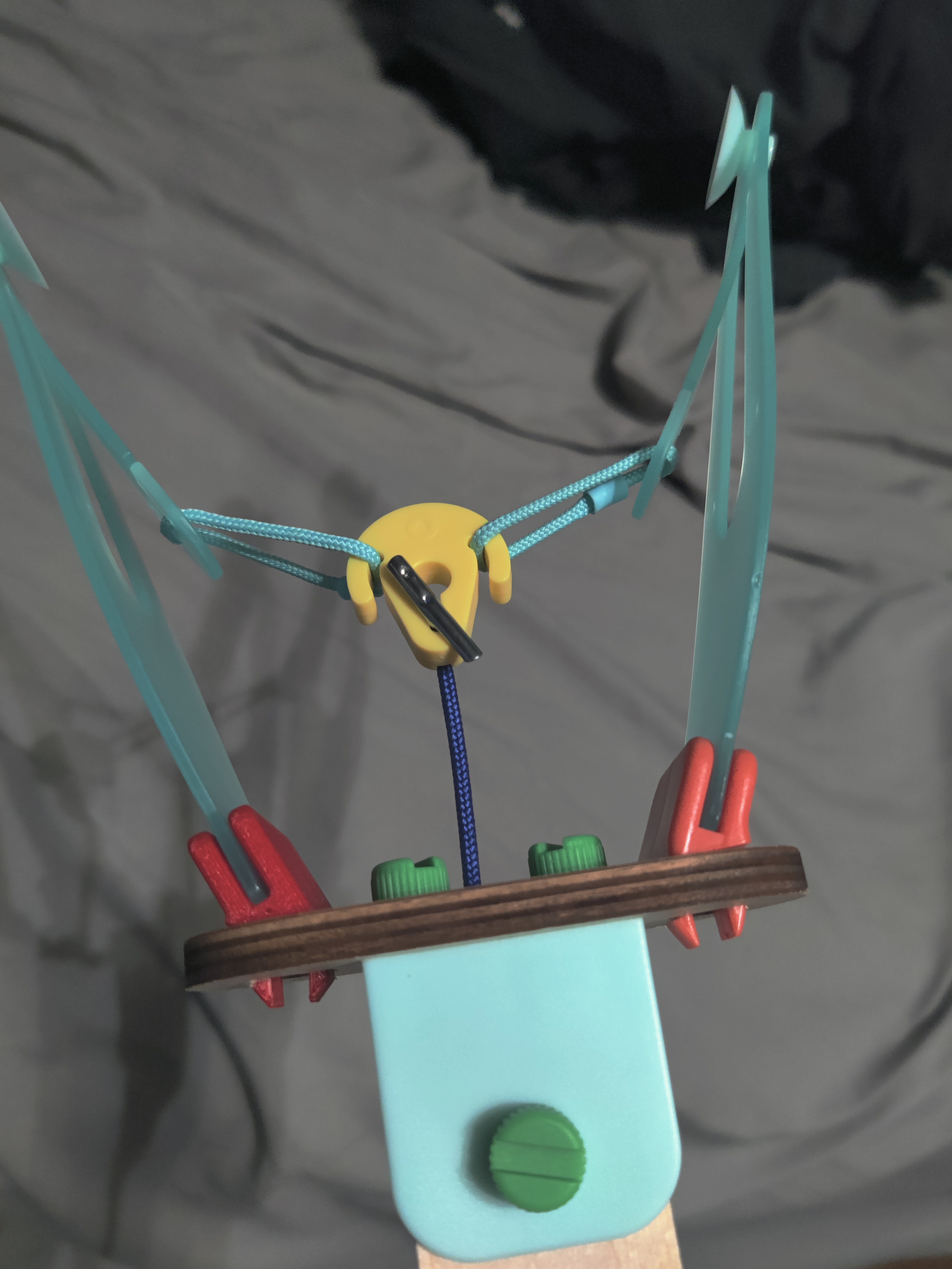 KiwiCo Mechanical Grabber replacement part