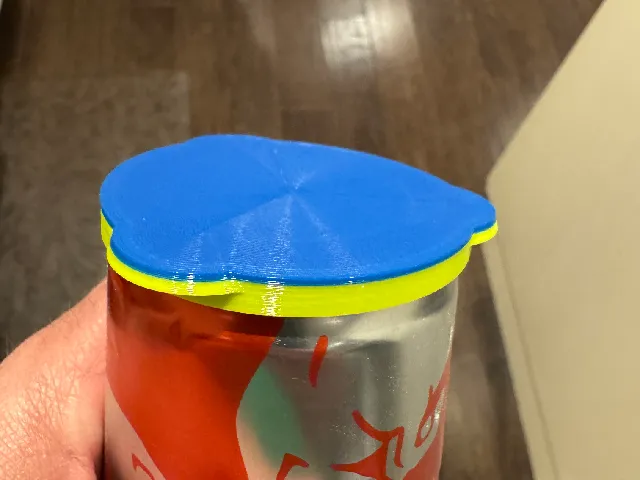 Red Bull and Celsius can lid