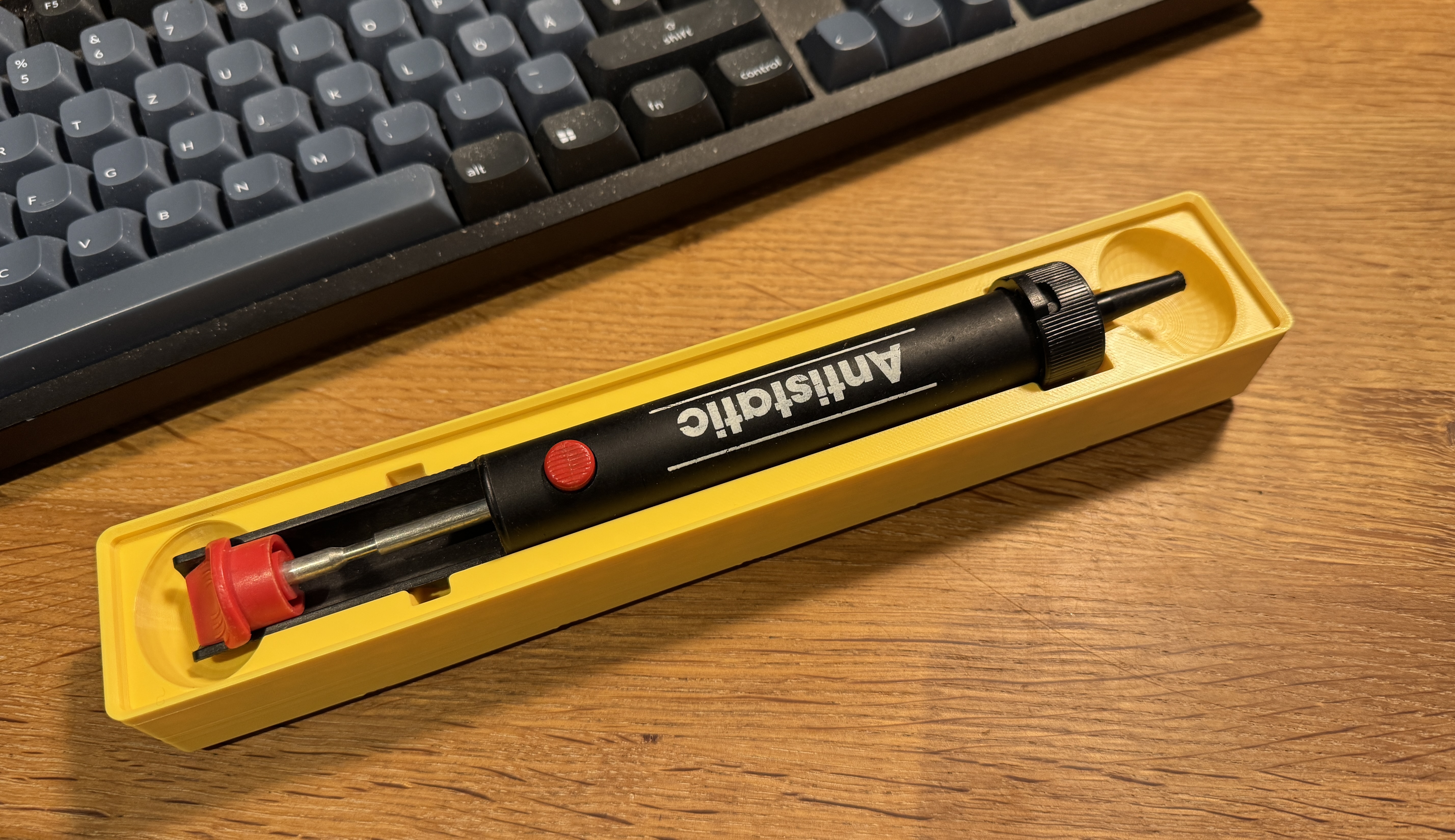 Gridfinity - Inlay for my desoldering pump