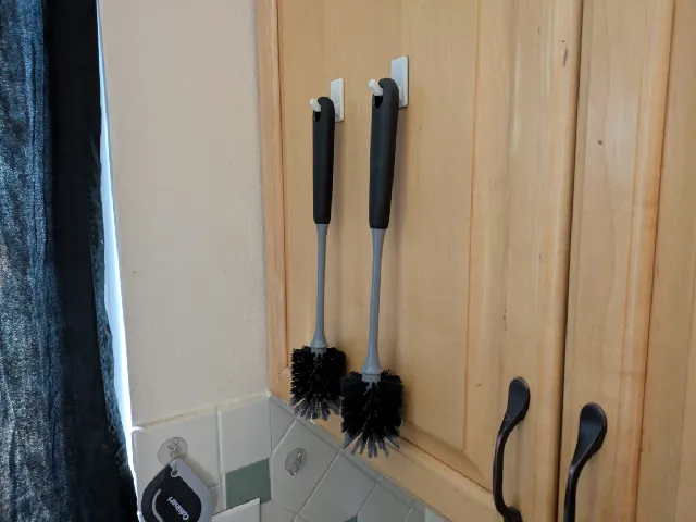Simple Kitchen Hanger
