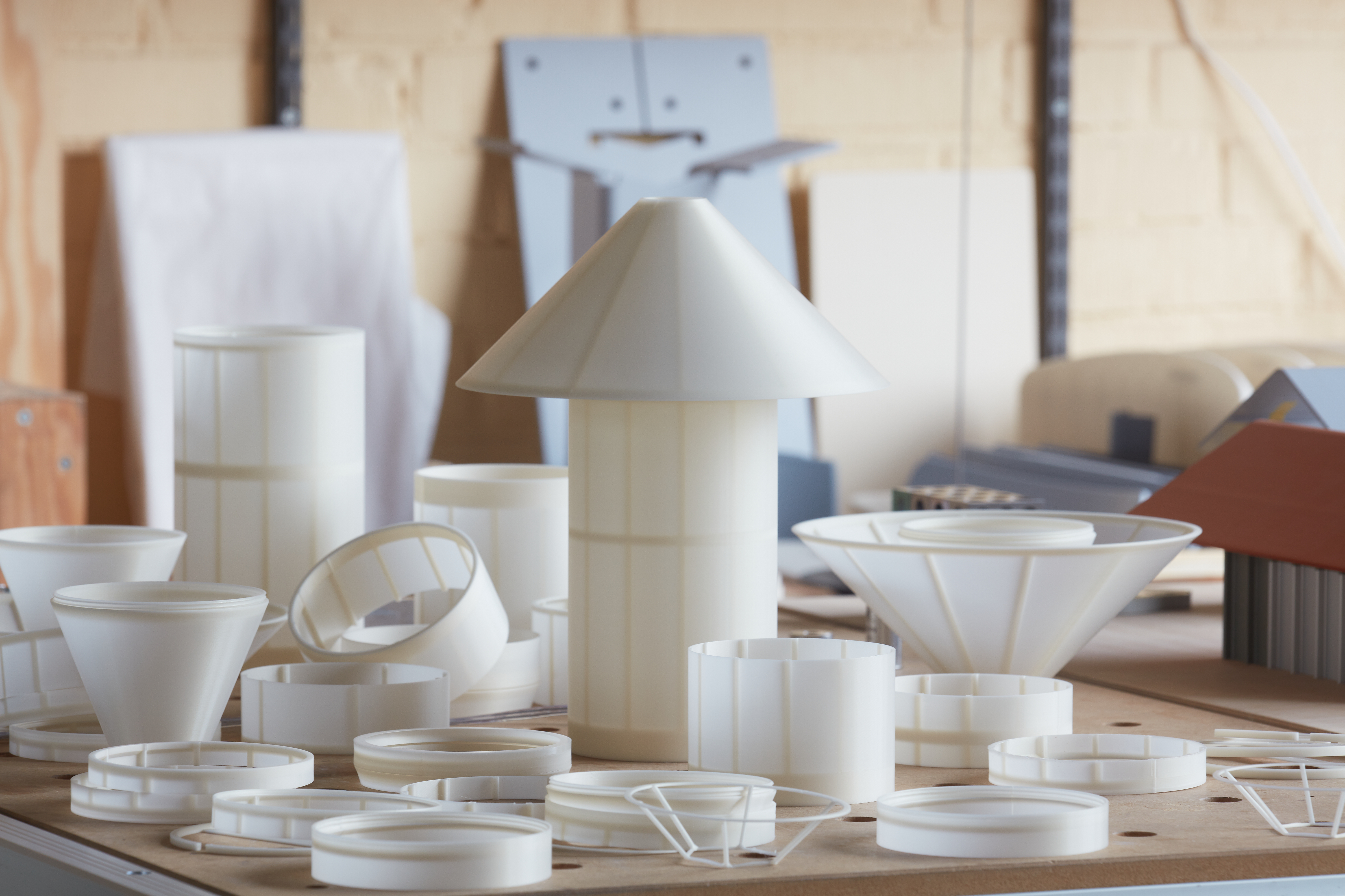 Stillas Table Light (2025) by Daniel Rybakken