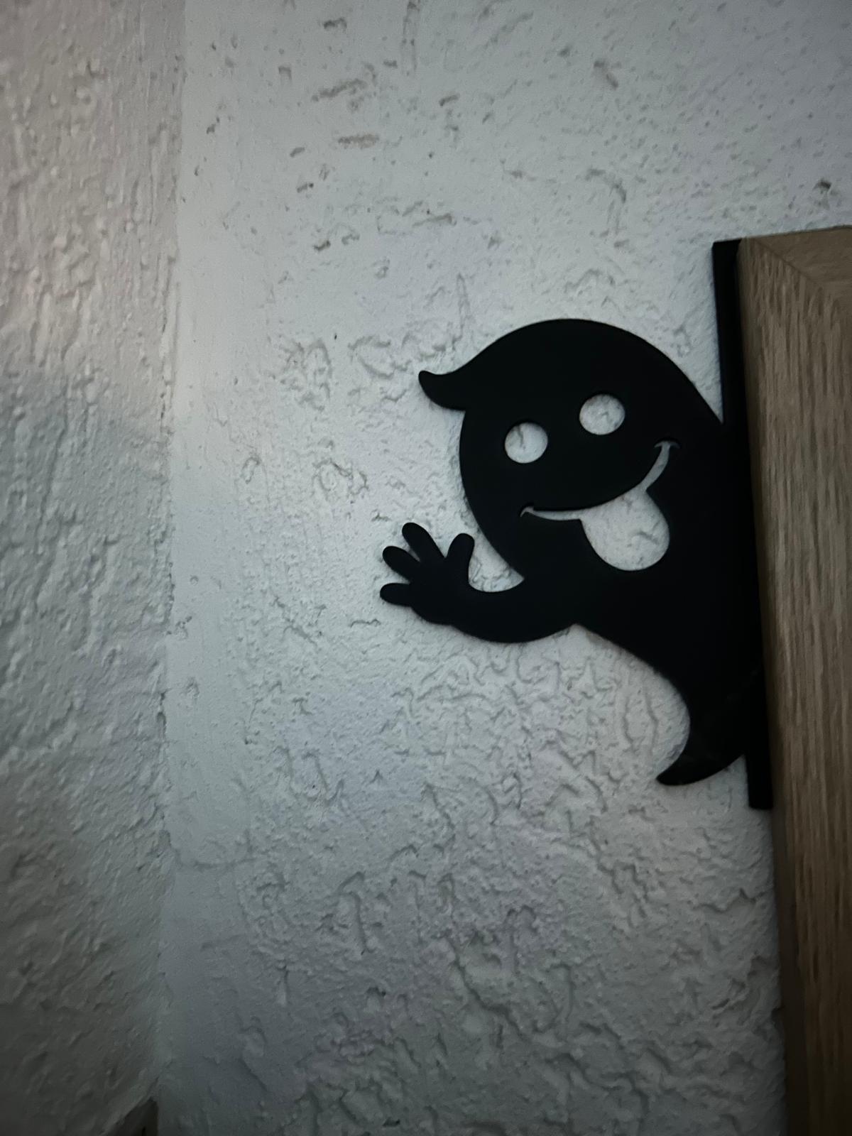 Ghost on a corner - Deko für Türrahmen