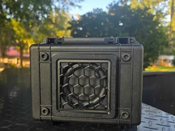 Apache 1800 4" Passive Radiator Grill