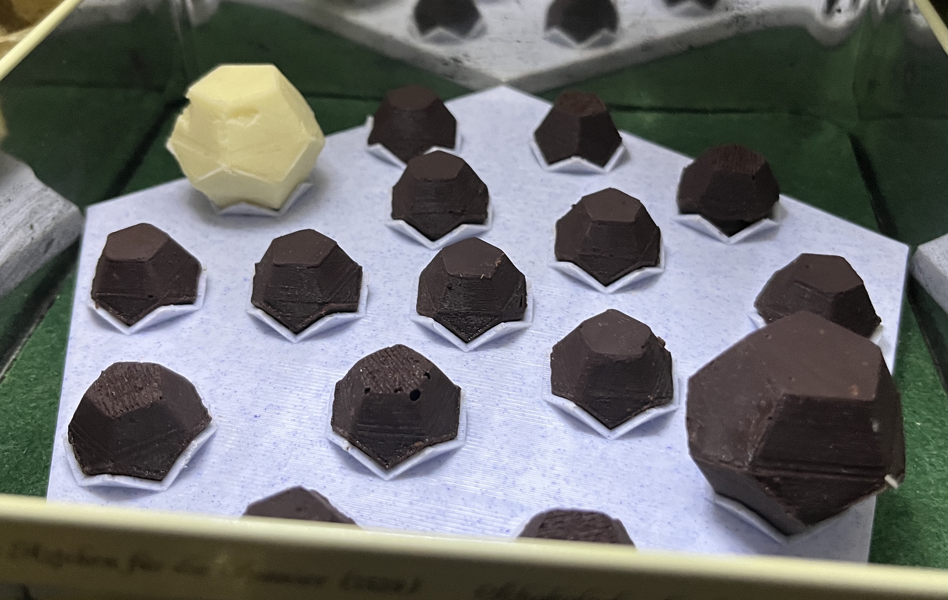 Multiple dodecahedric chocolates mold 3D model