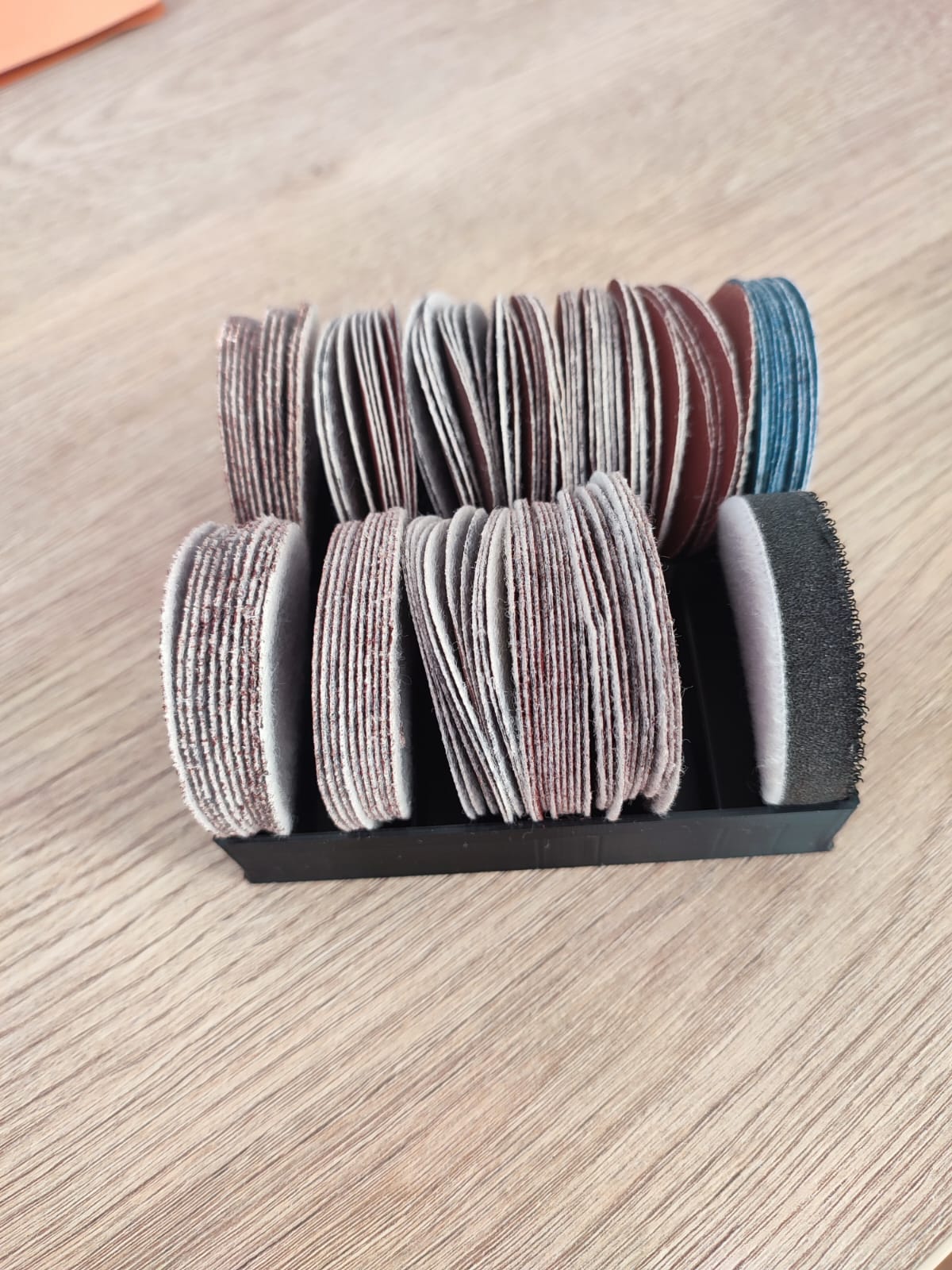 Organizér brusných kotoučků / Sandpaper organizer