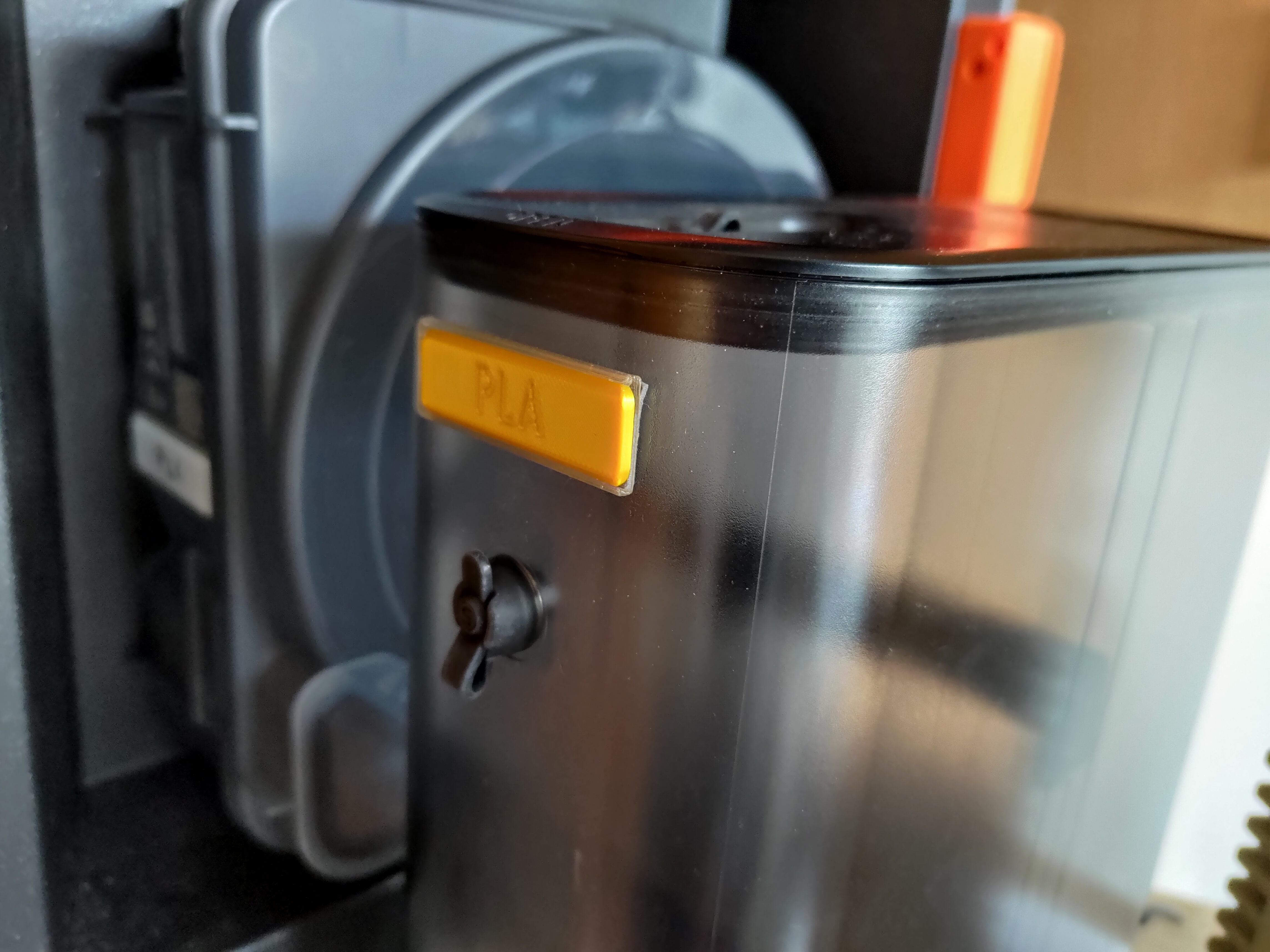 Minimalistic USS Filament Labels Holder