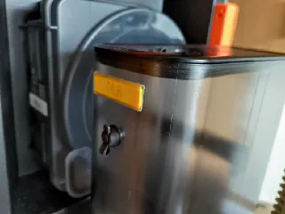 Minimalistic USS Filament Labels Holder