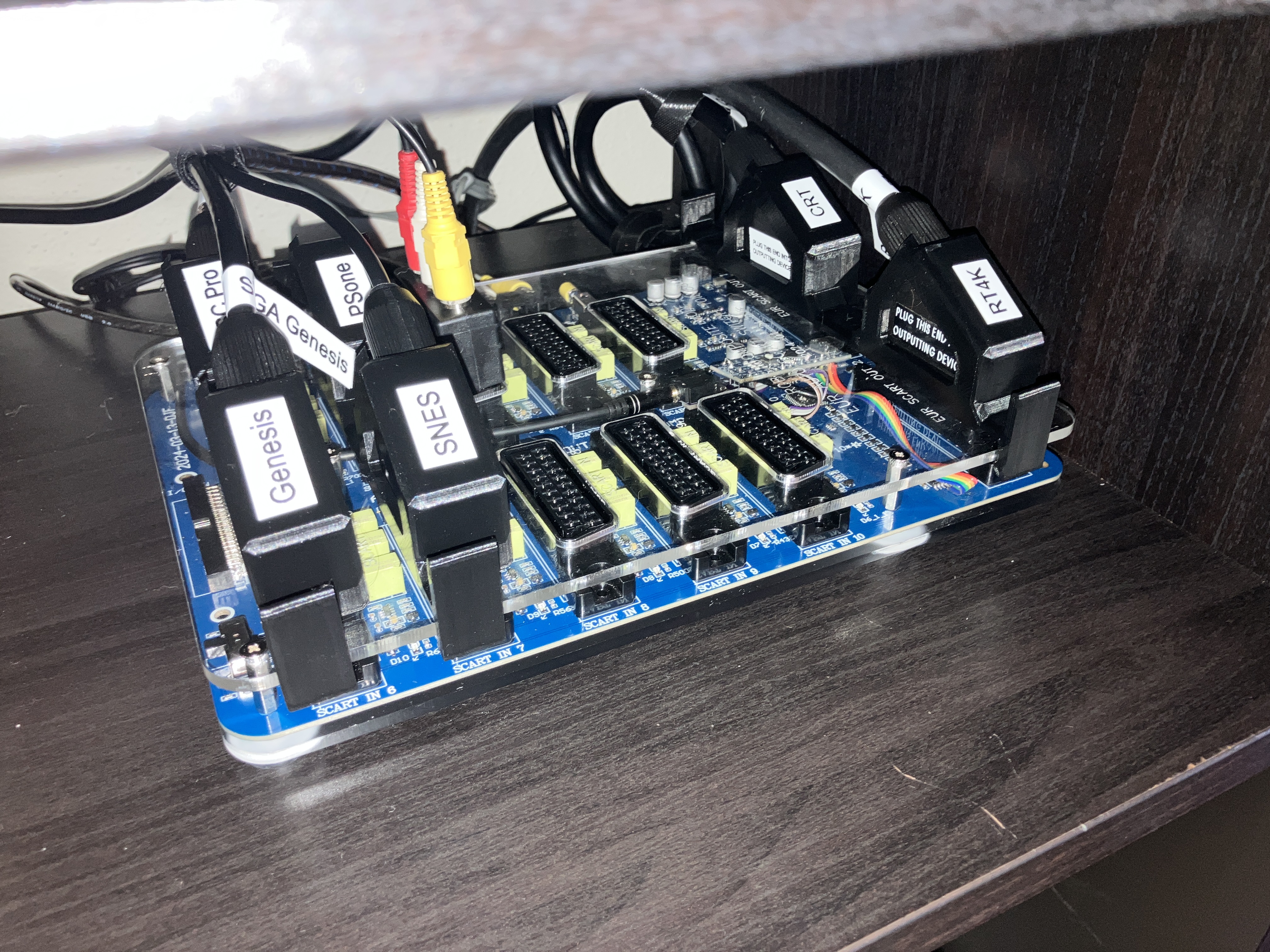 OtakuGames SCART Switch SnapFit