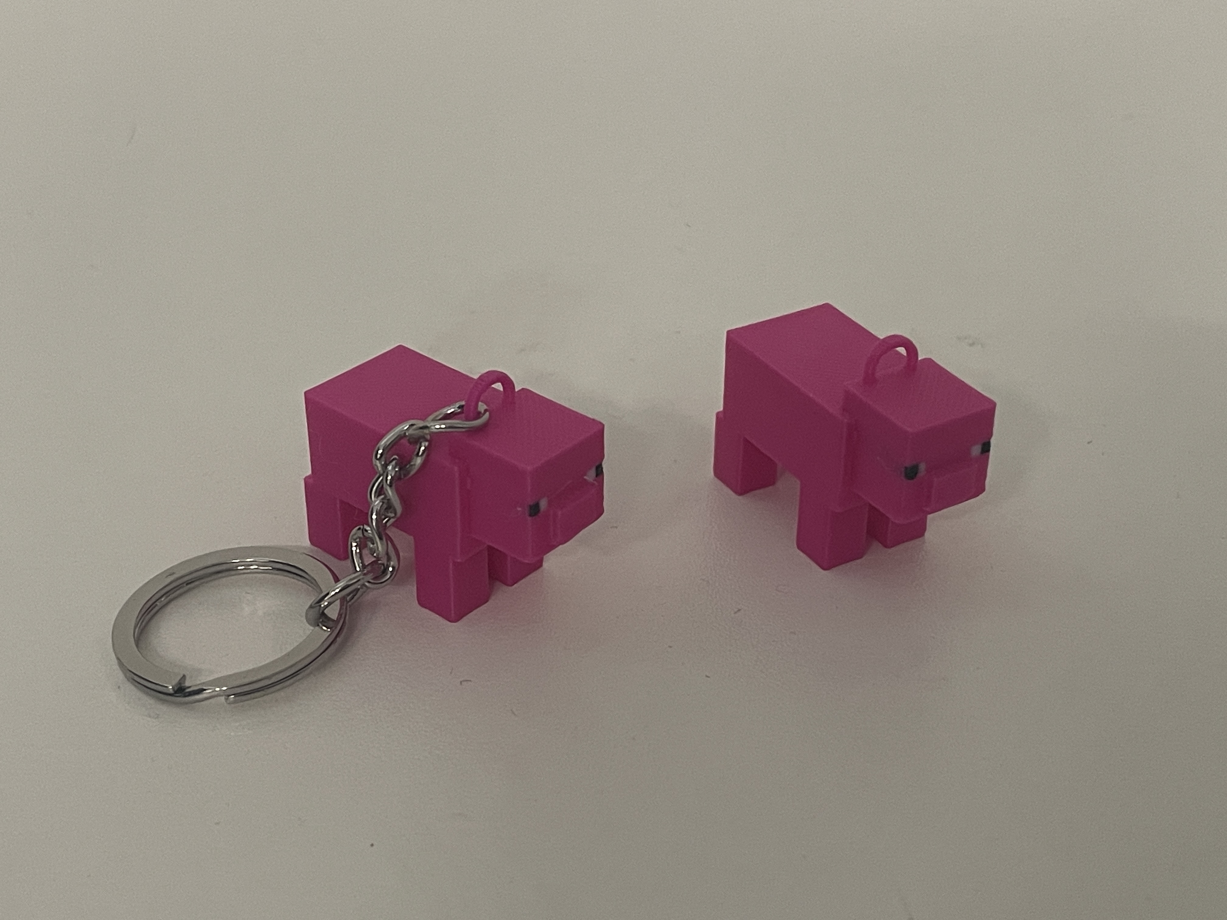 Miniatura 3 do modelo 3D Minecraft Pig Keychain