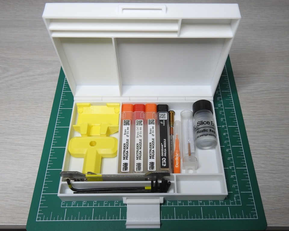 Filament Hinge Box 2.0 (custom cells) (OpenSCAD)