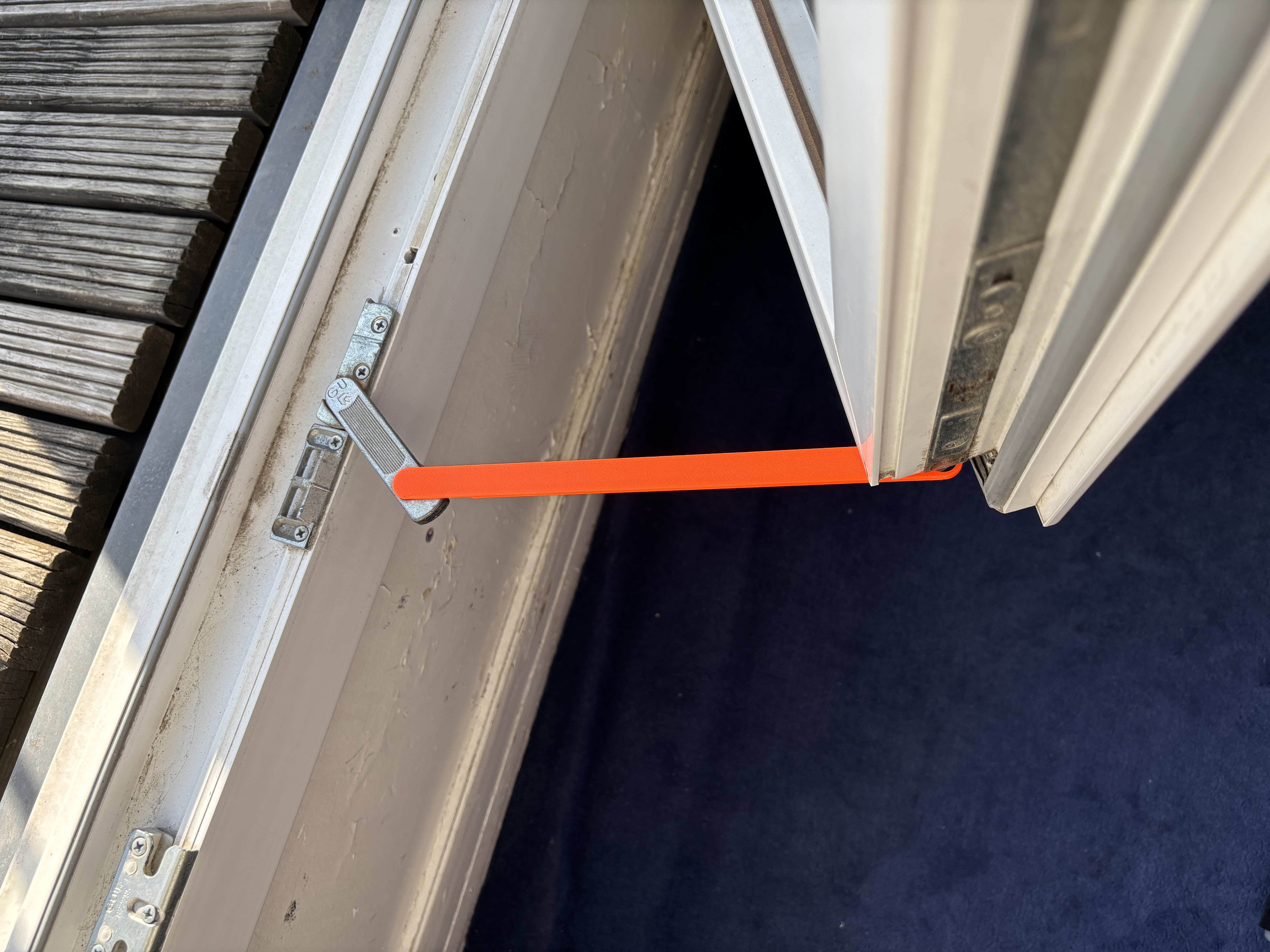 Swing out window spacer extension