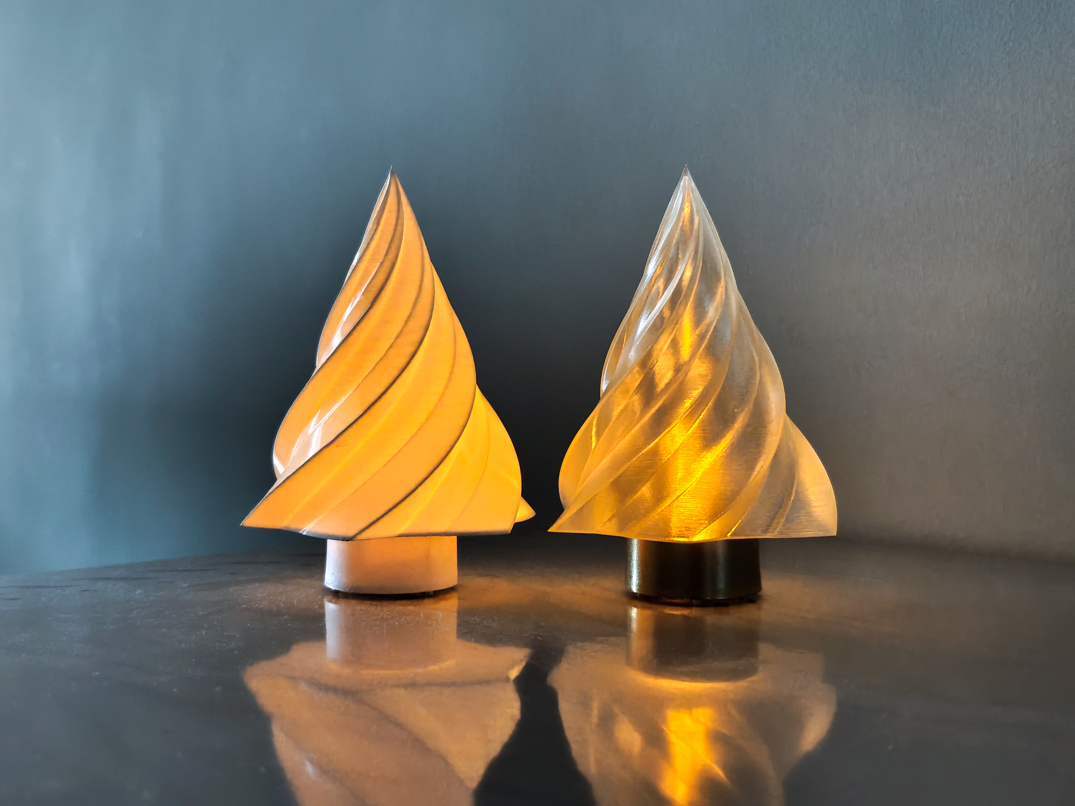 Kiki | Christmas tree candle