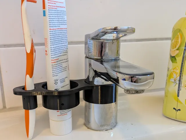 Toothbrush holder, space saving
