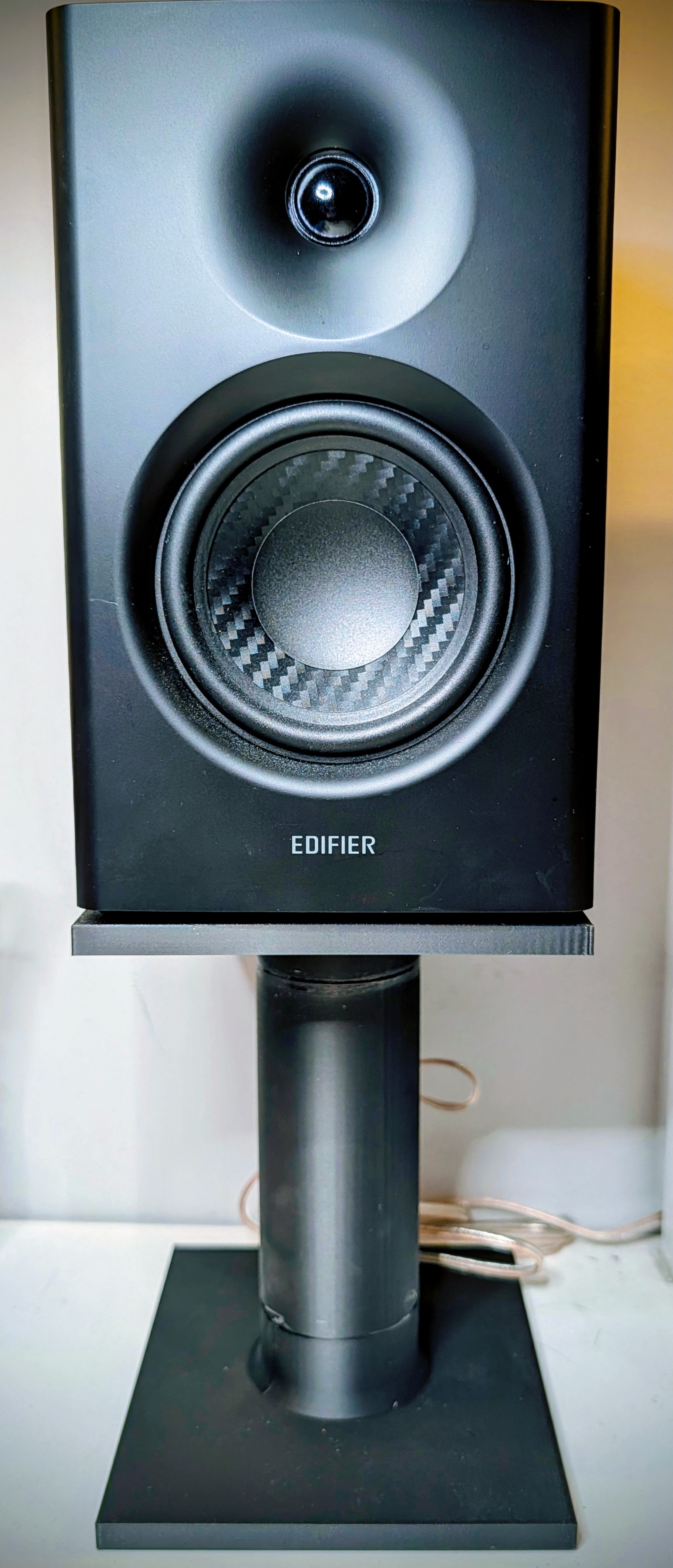 Speaker Desktop Stand - Edifier Monitor Speakers