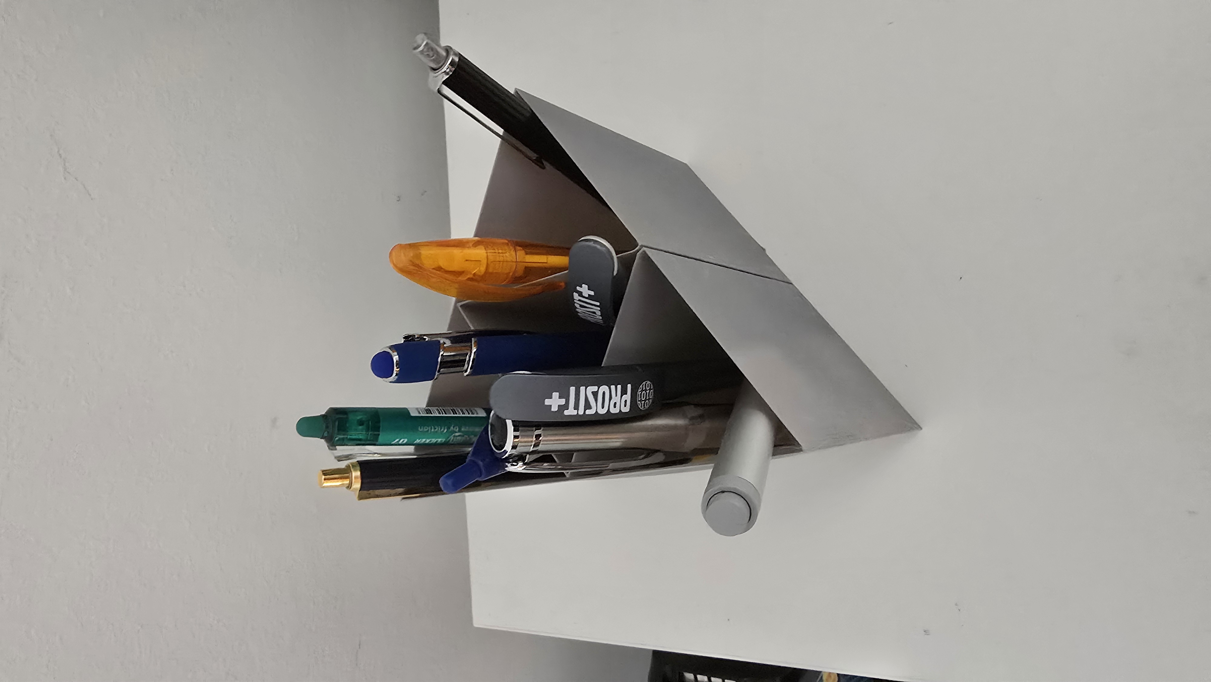 Modular Tri‑Wedge Pen Holder