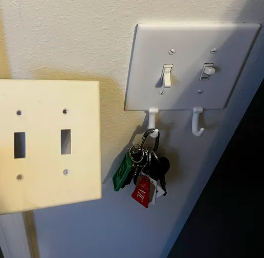 Light Switch Key Holder Dual