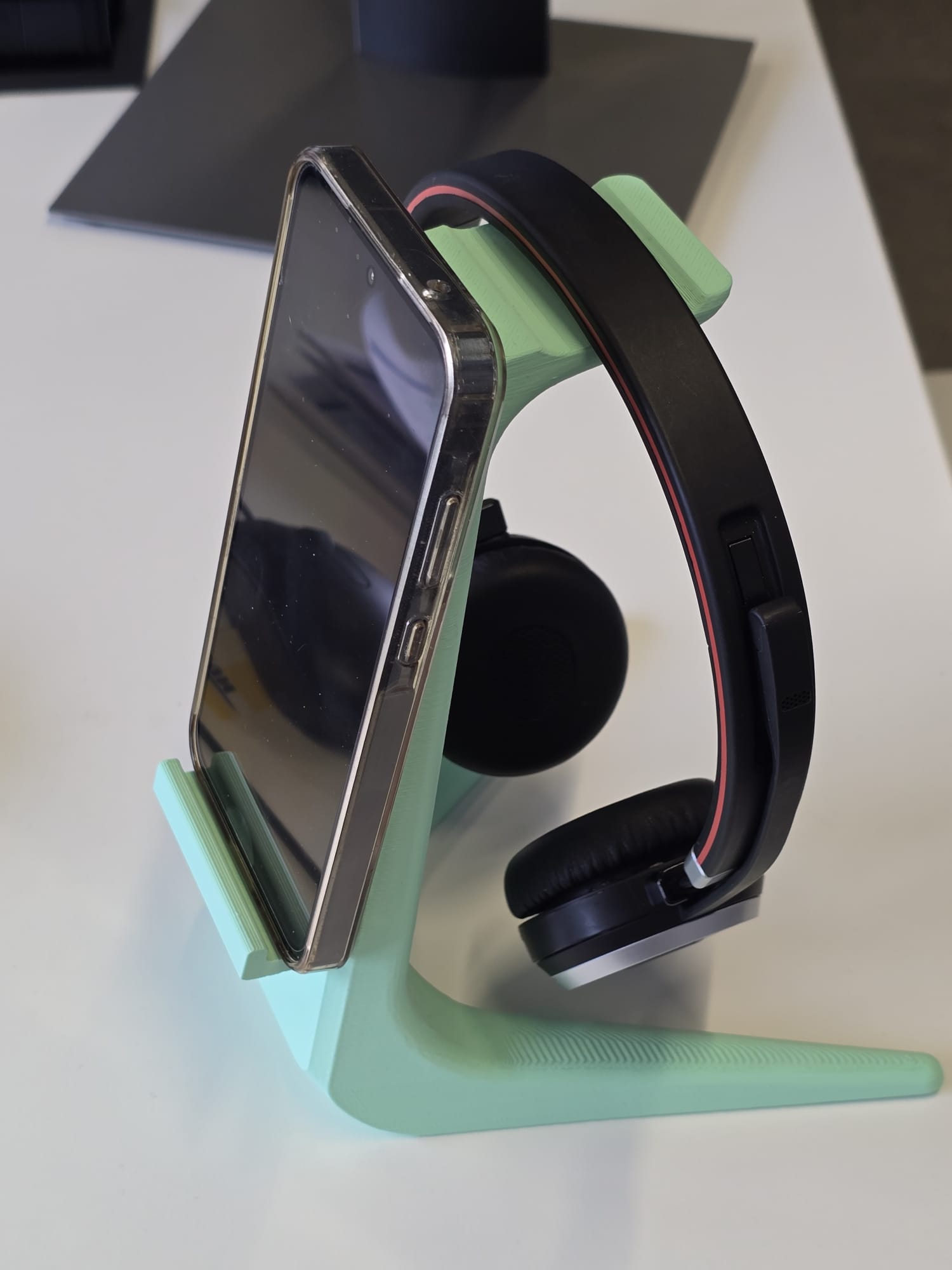 Headphone stand and smartphone holder