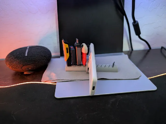 USB and Micro SD Card Tray