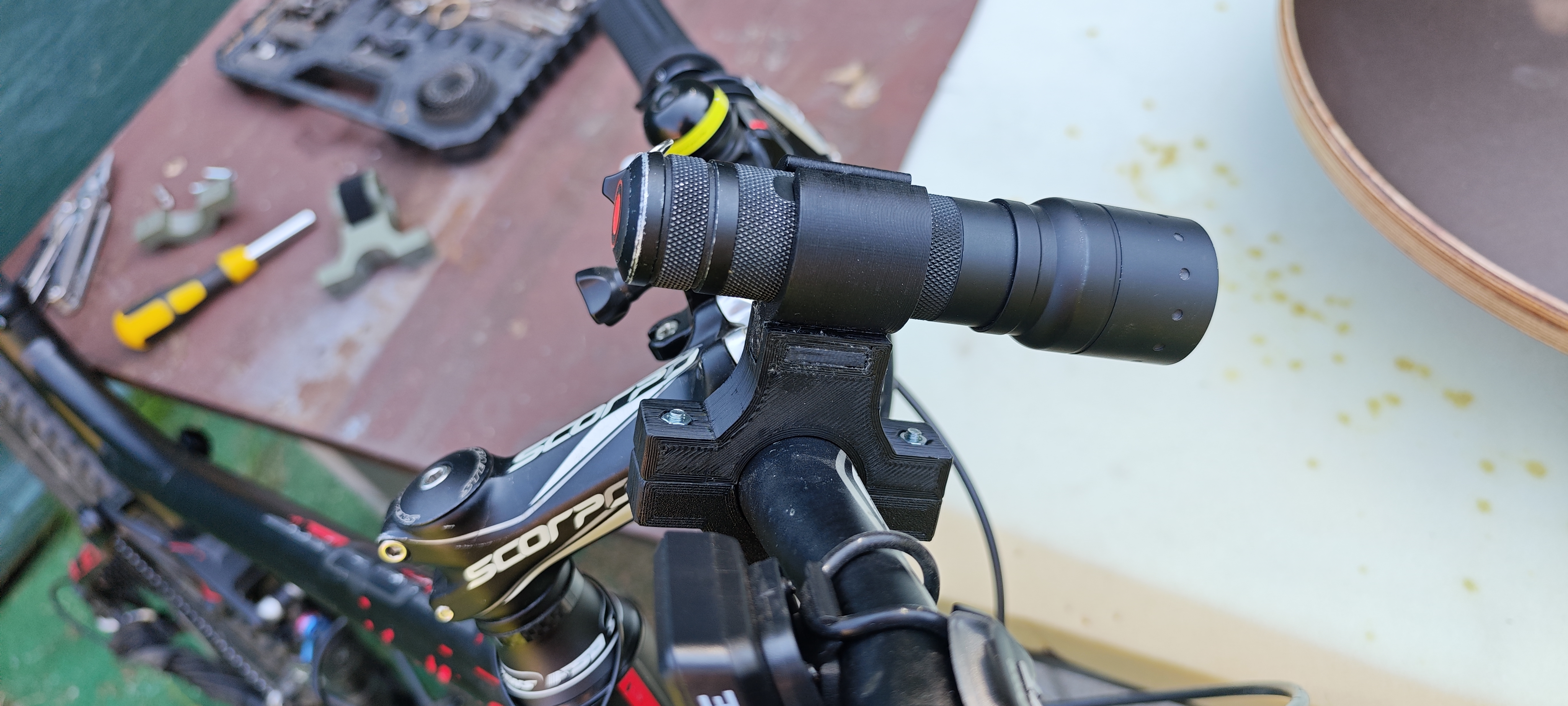 Bike flashlight holder (Ledlenser T7.2 or similar)