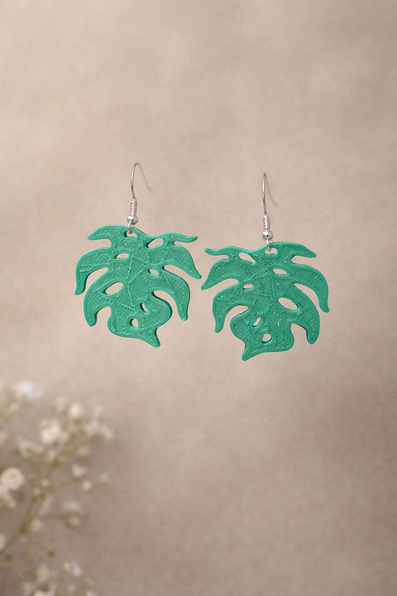 Monstera leaf earrings