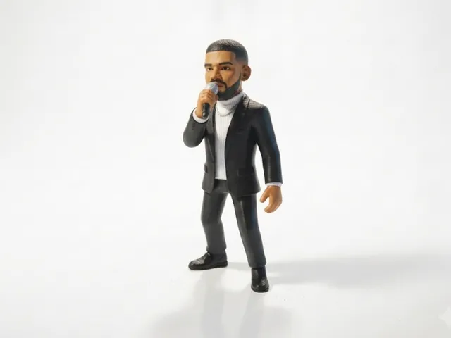 Drake Figurine Celebrity Musician 3D Printable