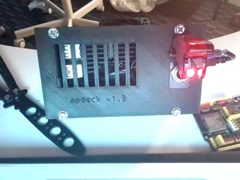 apdeck - pi4 server type case