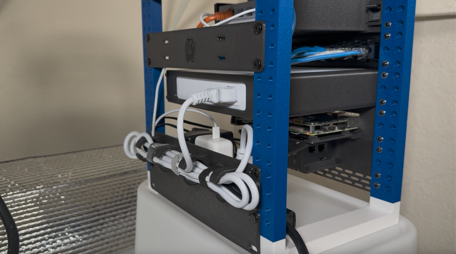 10 Inch Server Rack Cable management plate