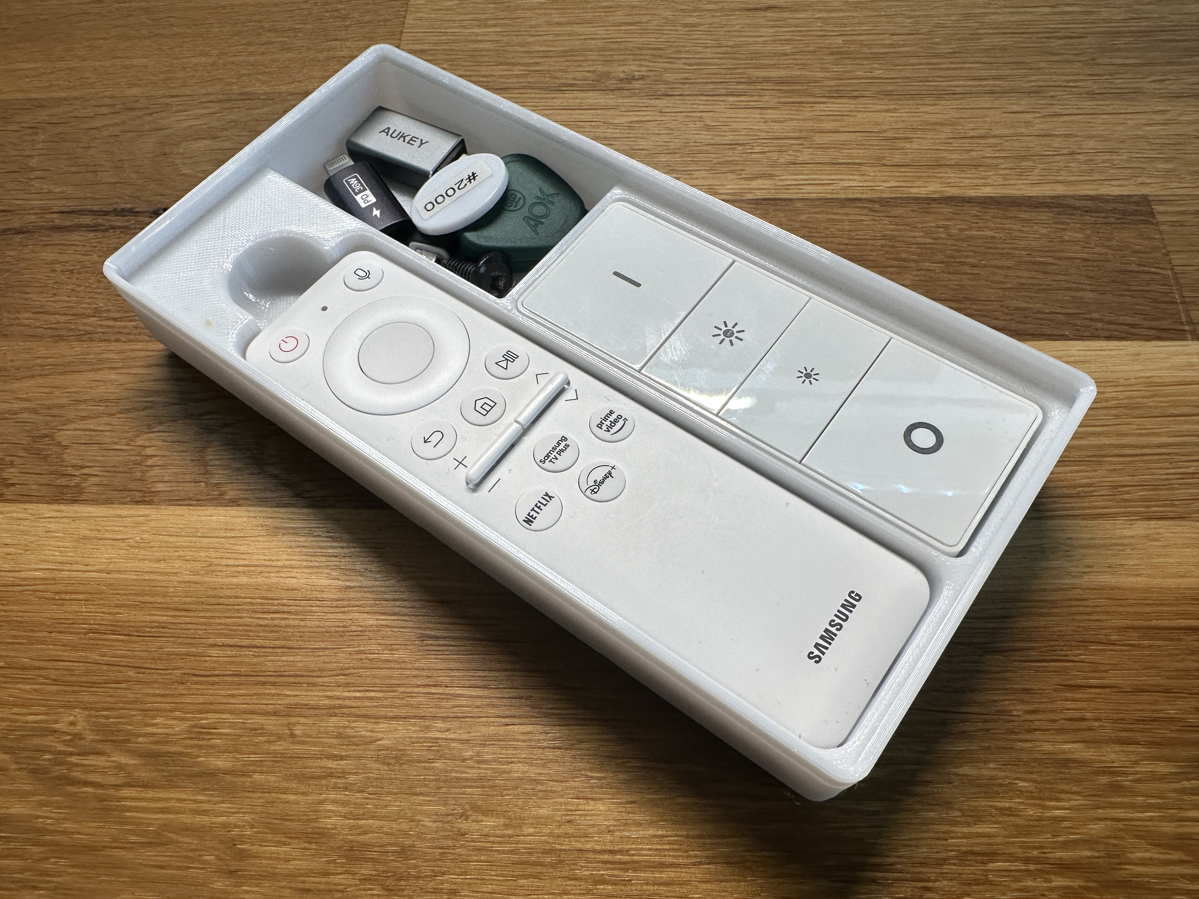 Gridfinity 2x4 Organizer for Samsung M7 Remote & Philips Hue Dimmer