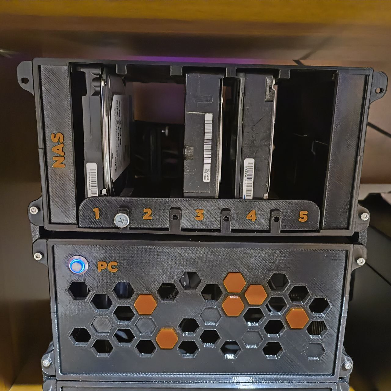 Mini ITX modular NAS - 3.5 HDD remixed