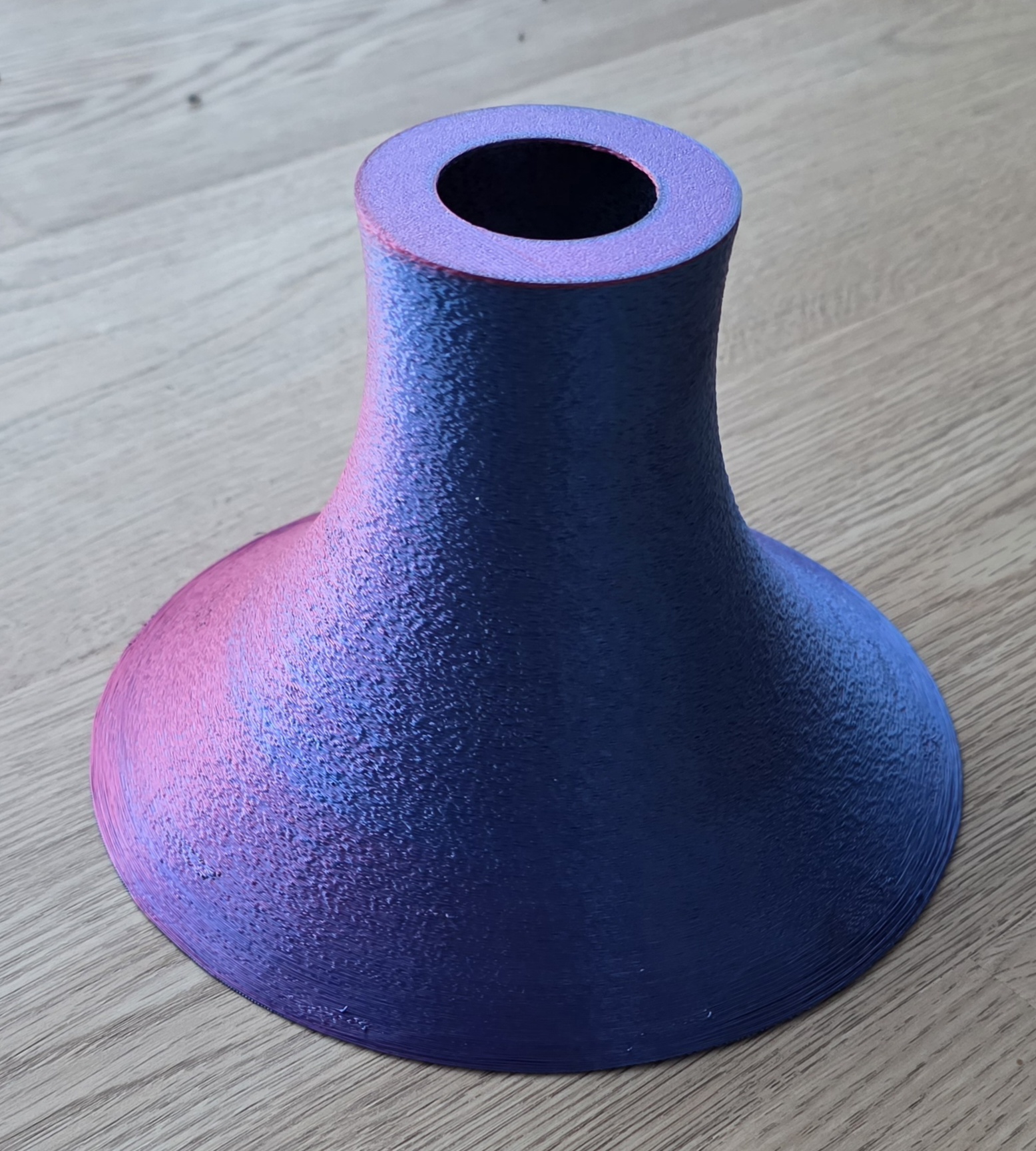Minimalistic Lamp for E27 mount