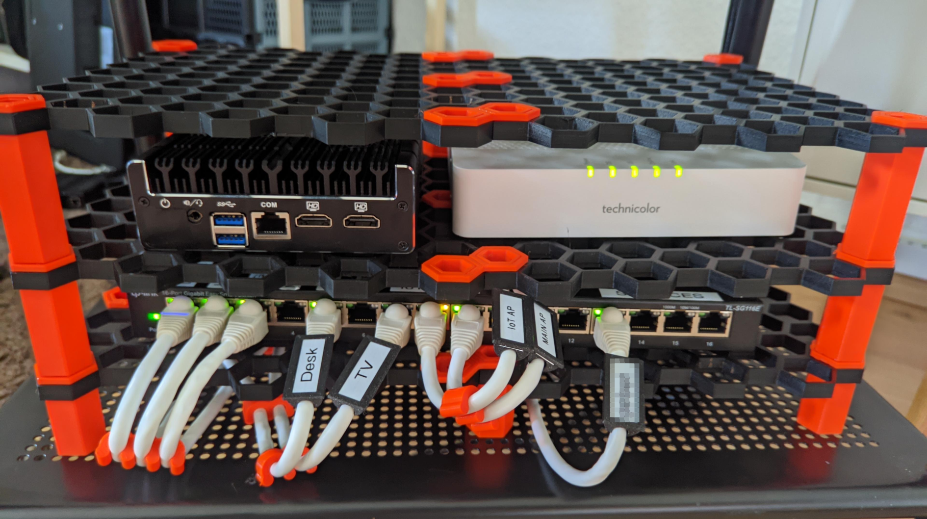 Honeycomb mini-network rack